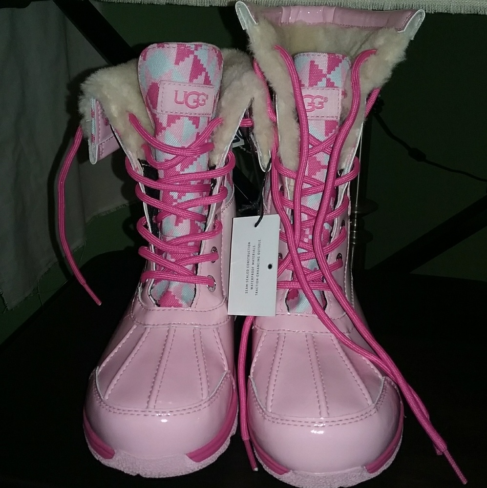 UGG Kids Butte II Patent Truckee Snow Boot Sz4